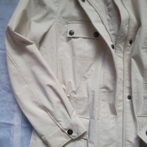 White windbreaker style jacket by Kristen Blake - Picture 4 of 6